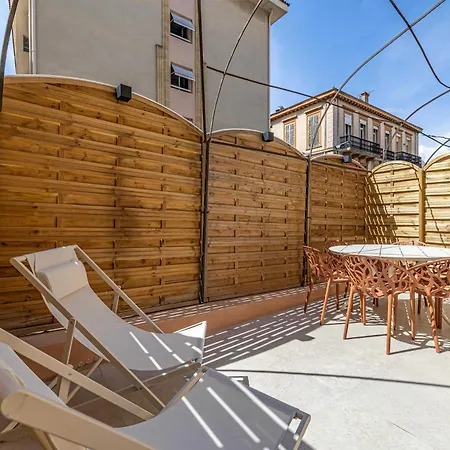 Magnificent - Ac-1br-4p-