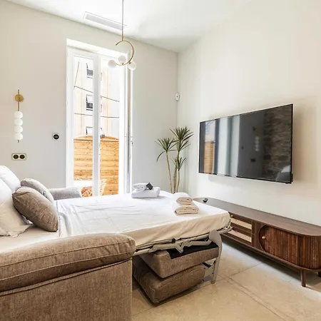 Magnificent - Ac-1br-4p- *